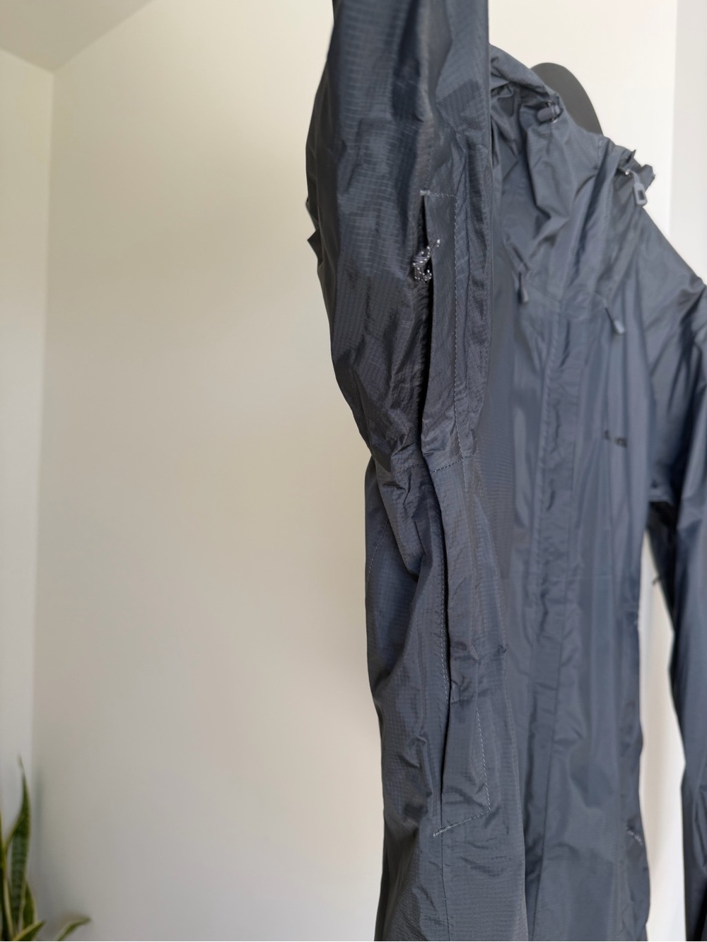 Patagonia Torrentshell 2.5L H2No Rain Jacket - Picture 9 of 16